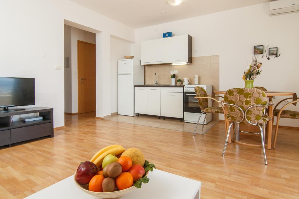 Apartments Villa Stari Koko Omiš Exteriör bild